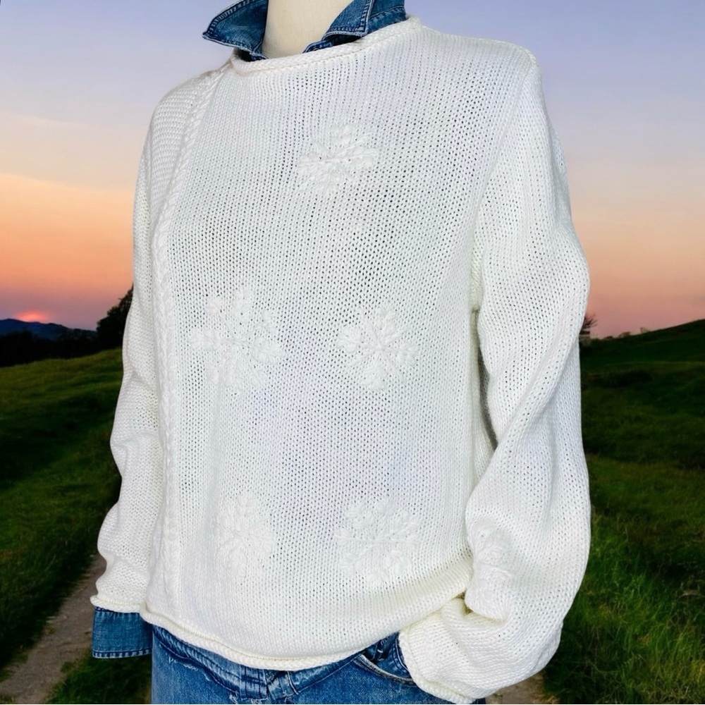 🆕 Vintage Snowflake Sweater - Picture 2 of 7